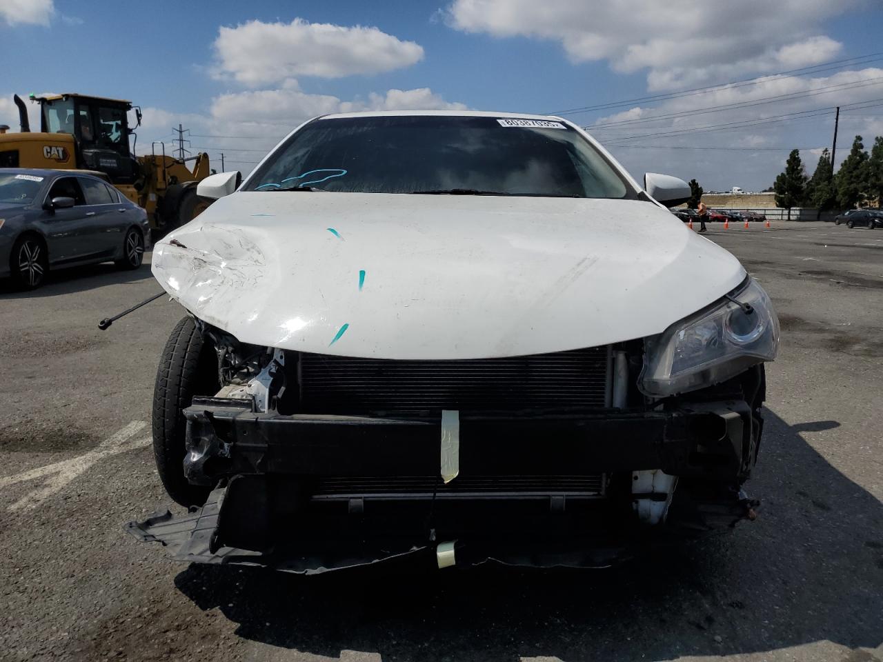 Toyota Camry Le Image 5