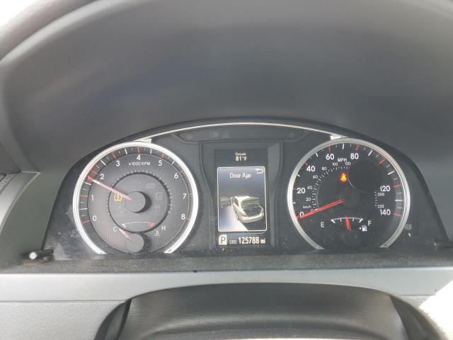 Toyota Camry Le Image 7