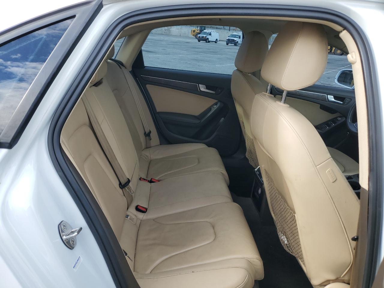 Audi A4 Premium Plus S-line Image 8