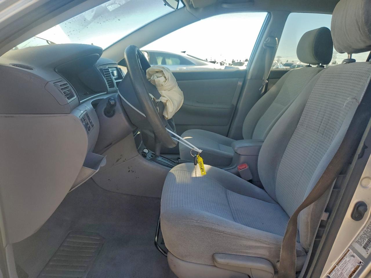 Toyota Corolla Ce Image 3