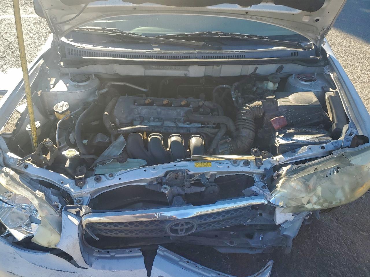 Toyota Corolla Ce Image 5