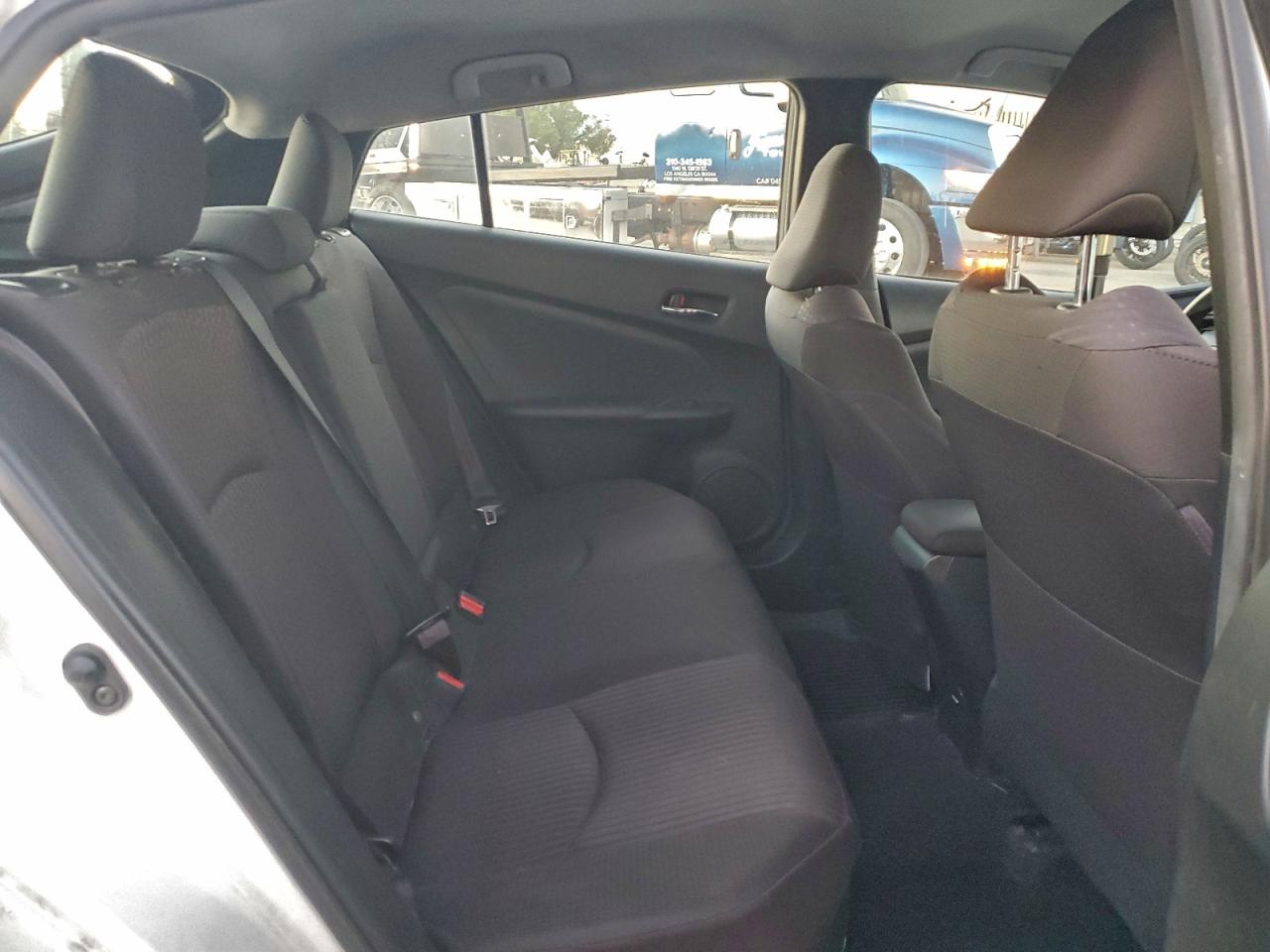 Toyota Prius Image 9