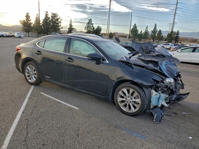 Lexus Es 300h Image 3