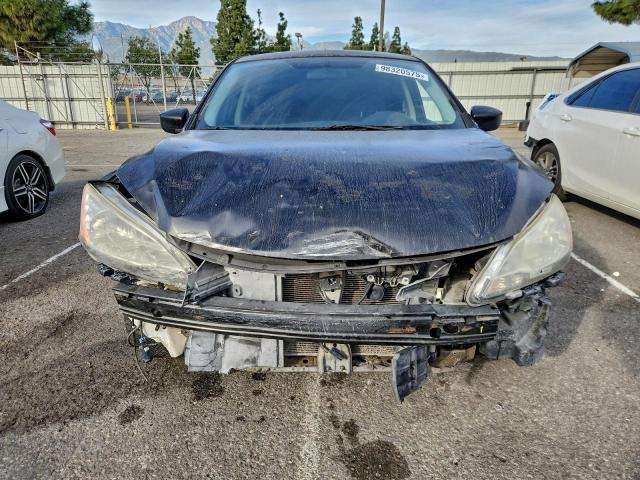 Nissan Sentra S Image 2