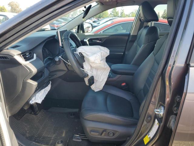 Toyota RAV4 Xle Premium Image 9