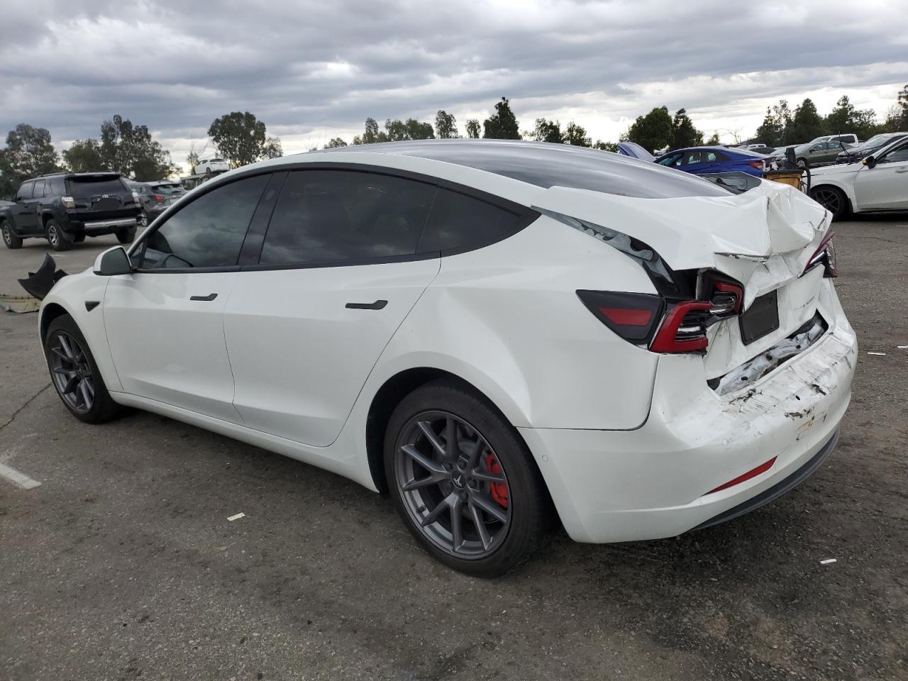 Tesla Model 3 Image 3