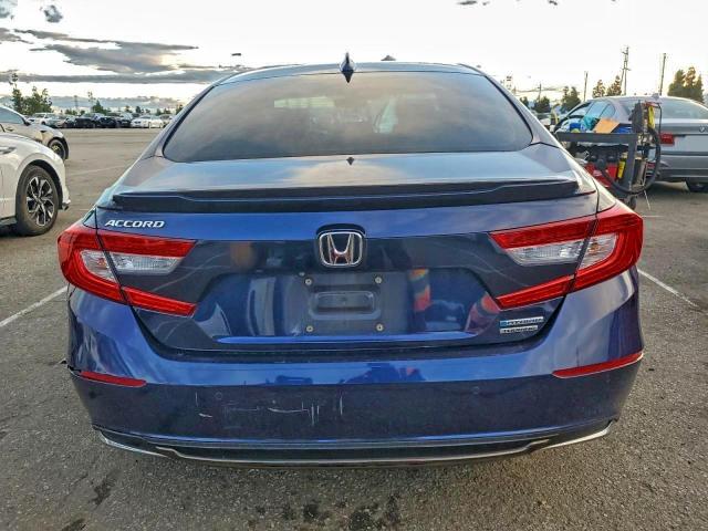 Honda Accord Touring Hybrid Image 9