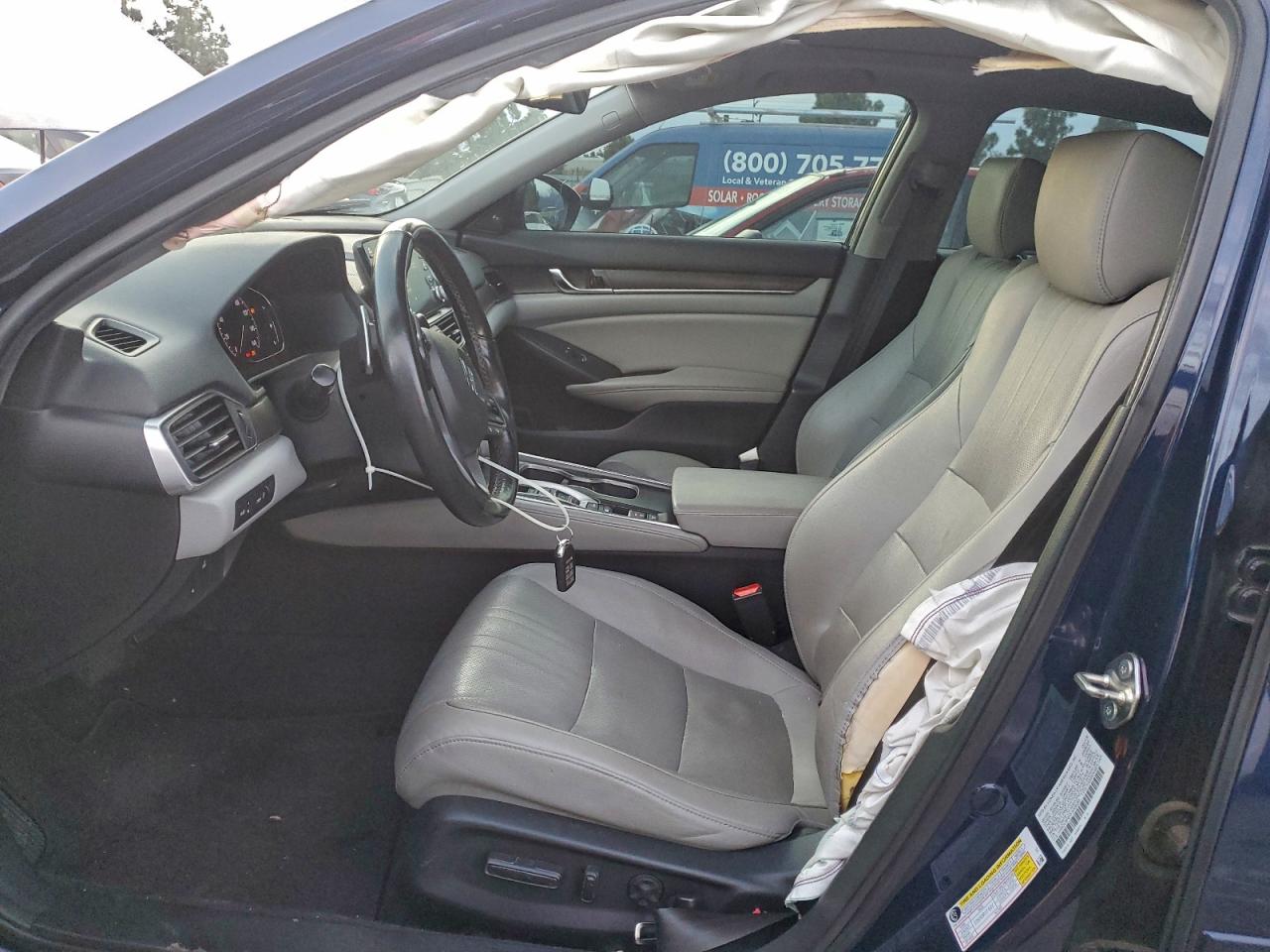 Honda Accord Touring Hybrid Image 8