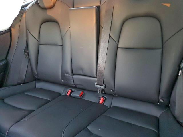 Tesla Model 3 Image 9