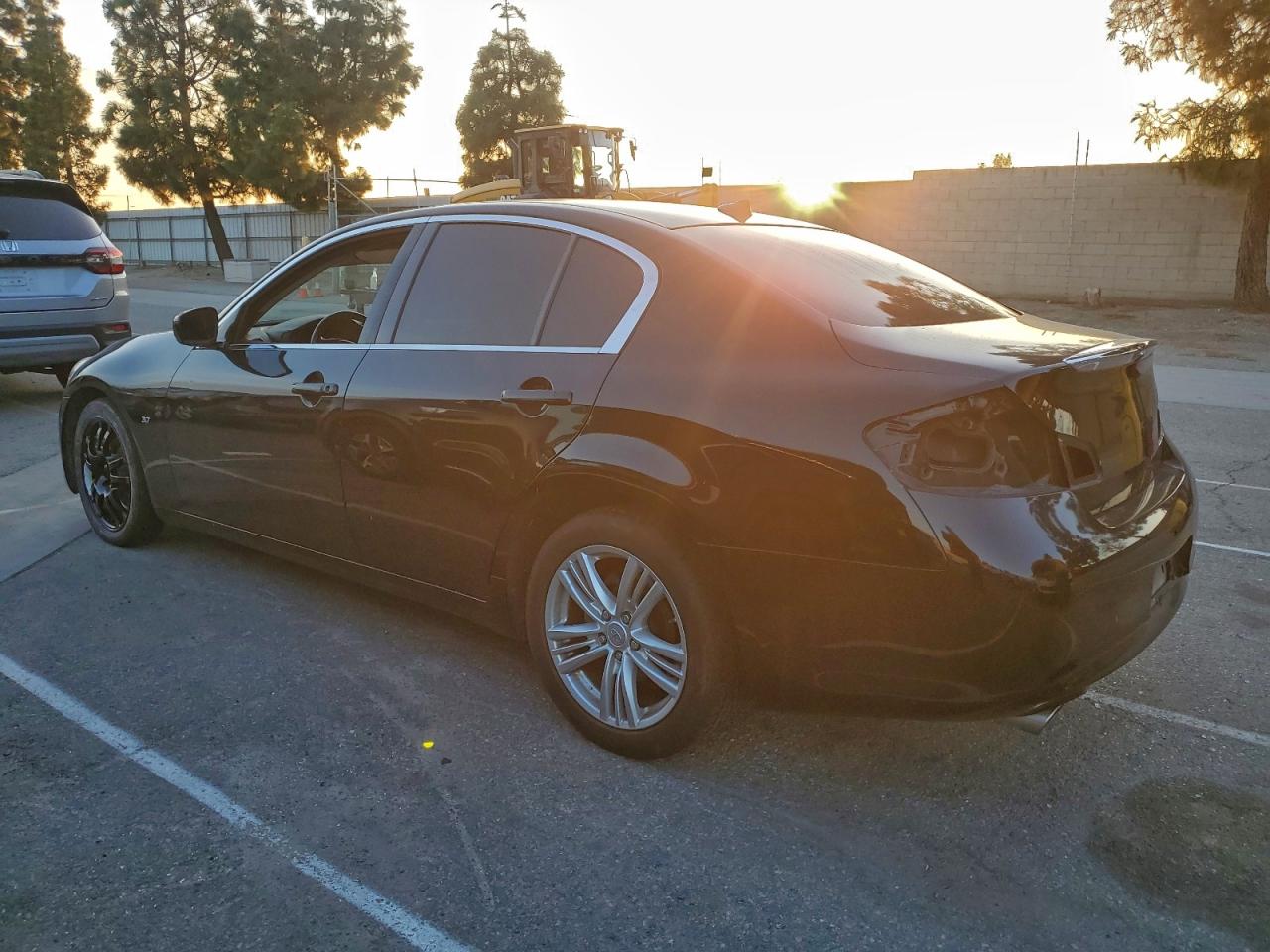 INFINITI Q40 Image 3