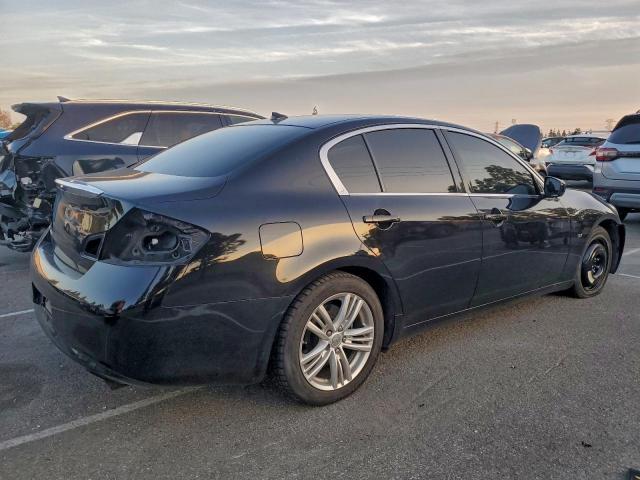 INFINITI Q40 Image 2