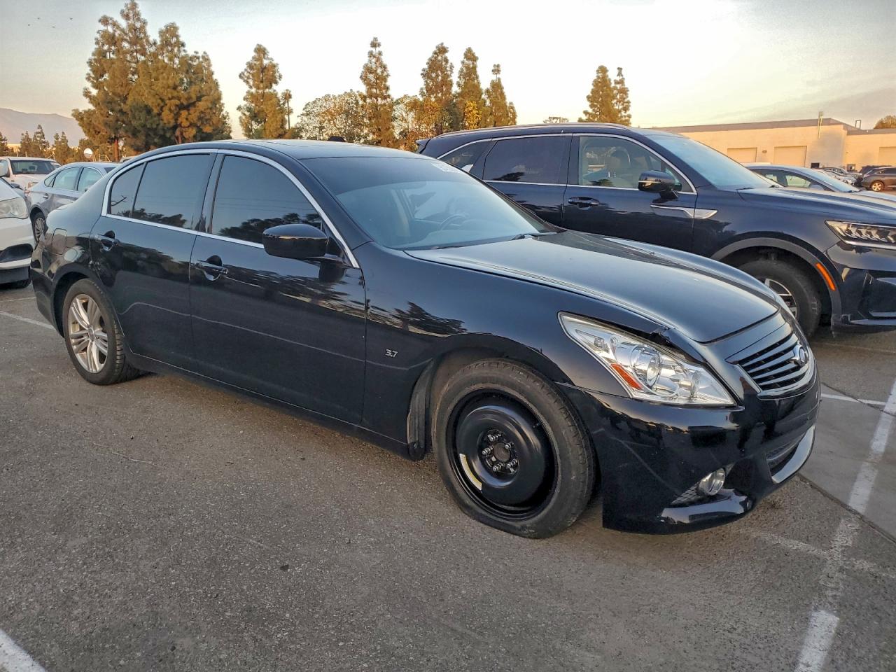 INFINITI Q40 Image 11