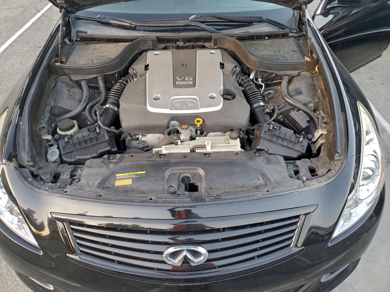 INFINITI Q40 Image 8