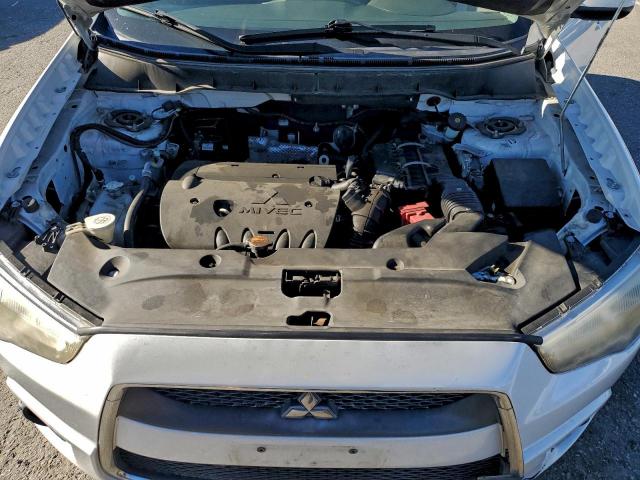 Mitsubishi Outlander Es Image 11