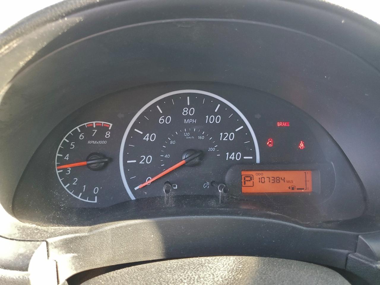 Nissan Versa S Image 5