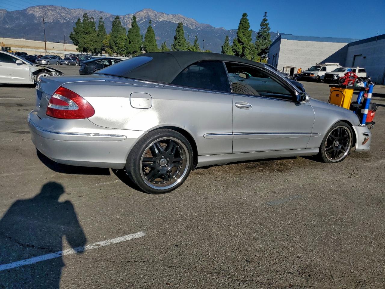 Mercedes-Benz Clk-class 320 Image 5