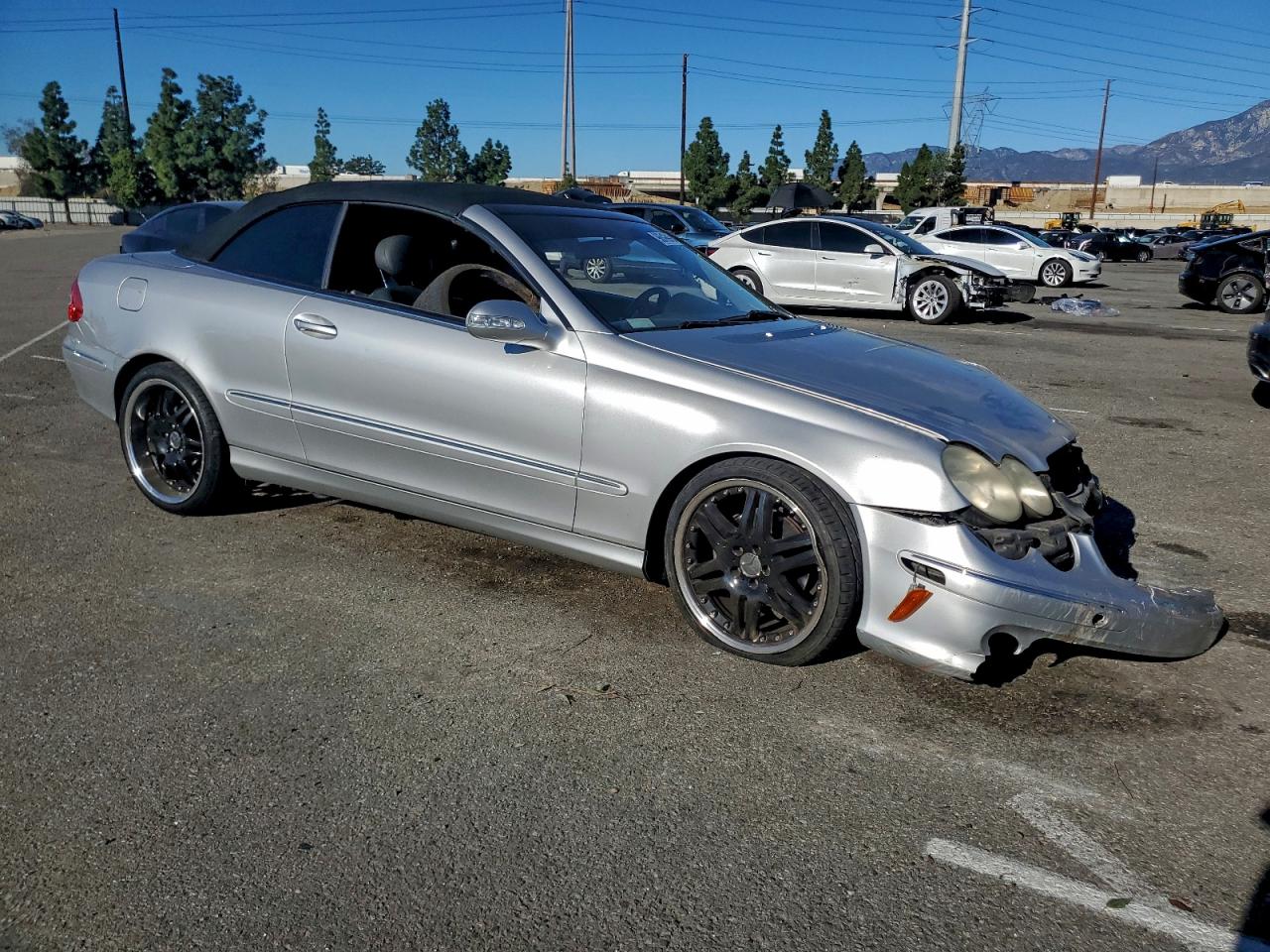 Mercedes-Benz Clk-class 320 Image 10