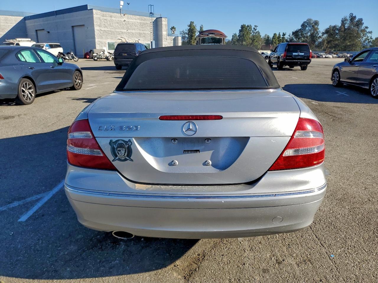 Mercedes-Benz Clk-class 320 Image 2