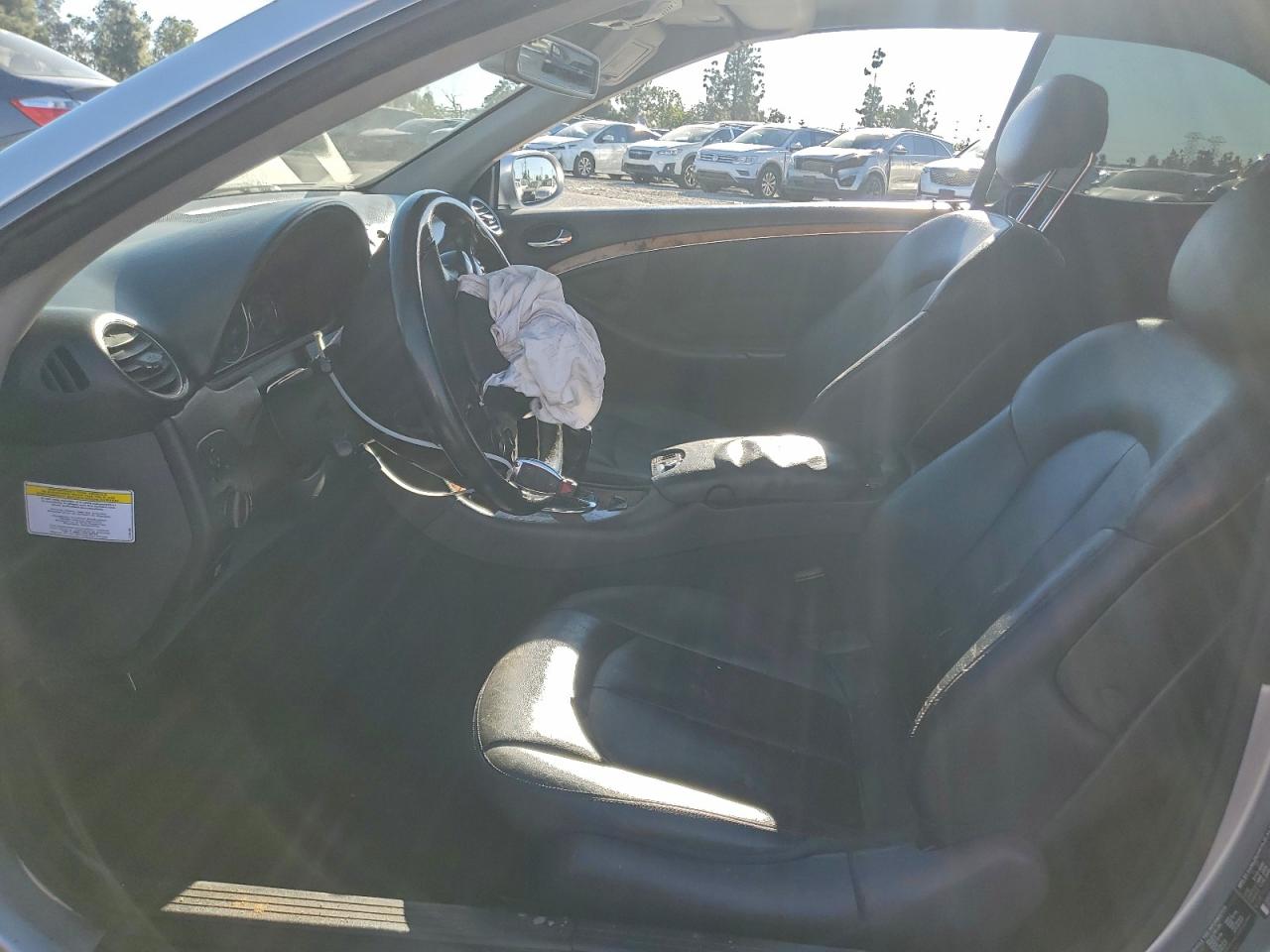 Mercedes-Benz Clk-class 320 Image 8