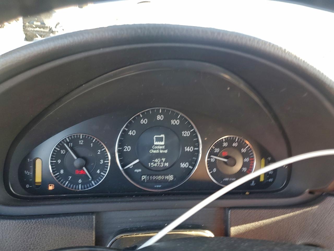 Mercedes-Benz Clk-class 320 Image 4