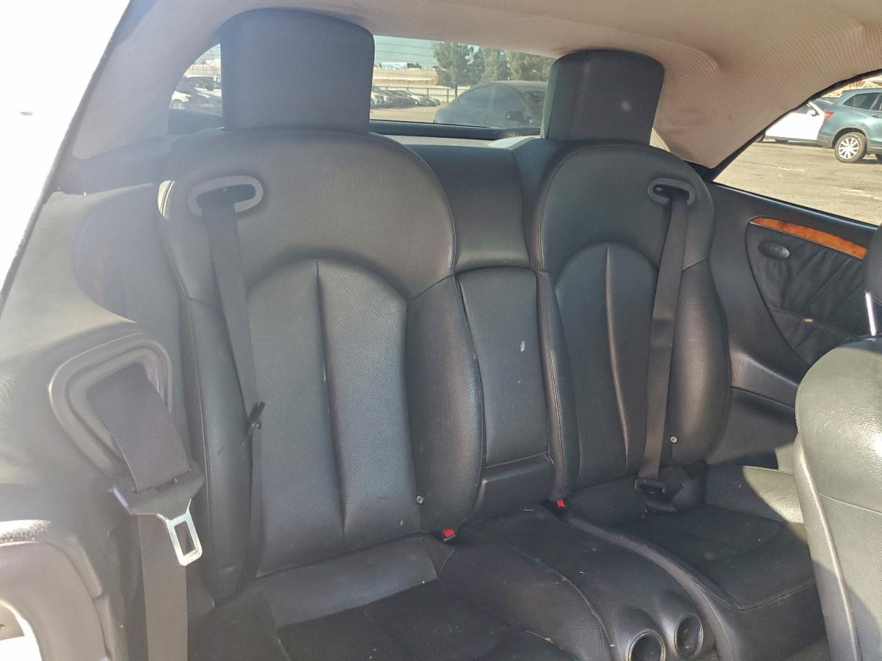 Mercedes-Benz Clk-class 320 Image 9