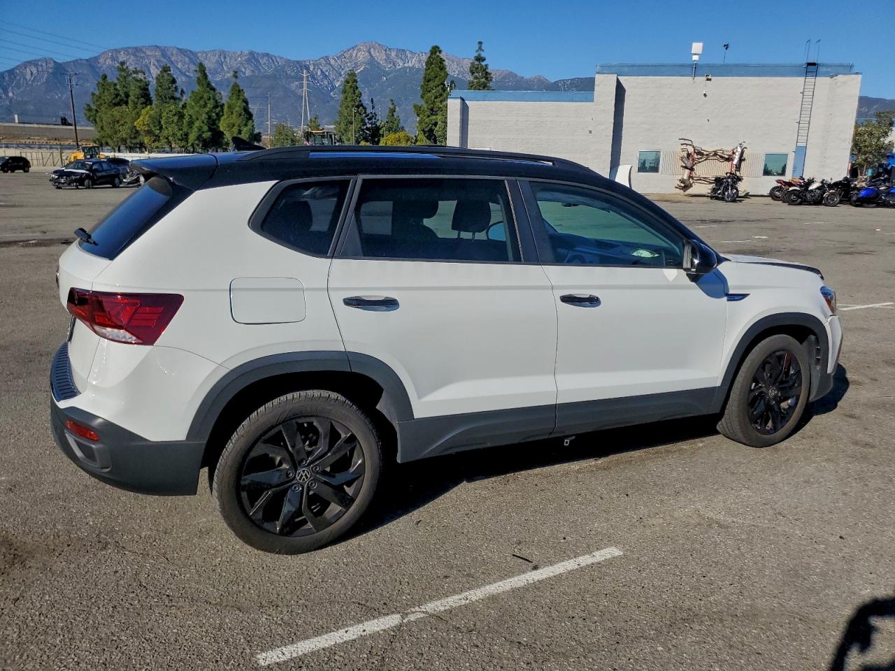 Volkswagen Taos Se Image 13