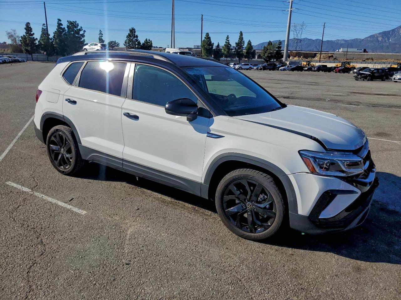 Volkswagen Taos Se Image 10