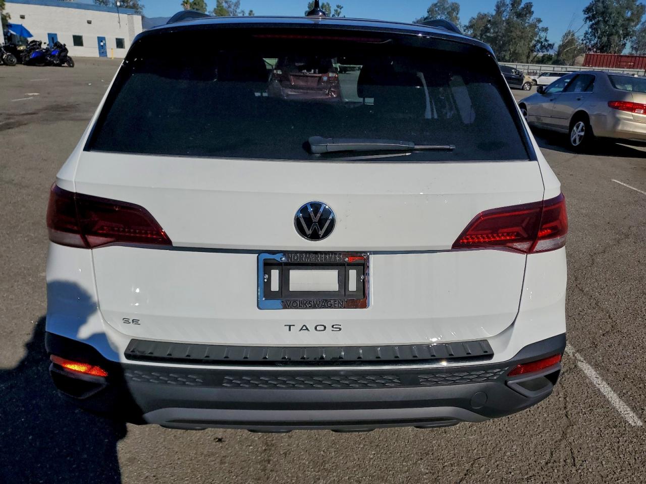 Volkswagen Taos Se Image 3