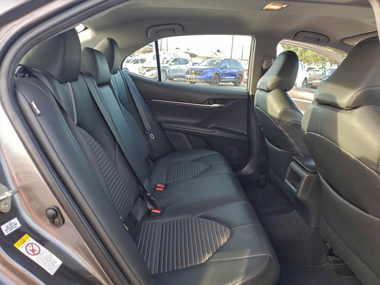 Toyota Camry Hybrid Image 11