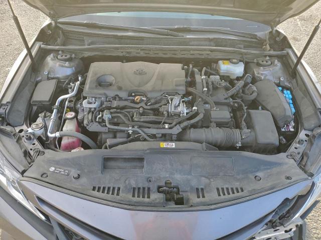 Toyota Camry Hybrid Image 3