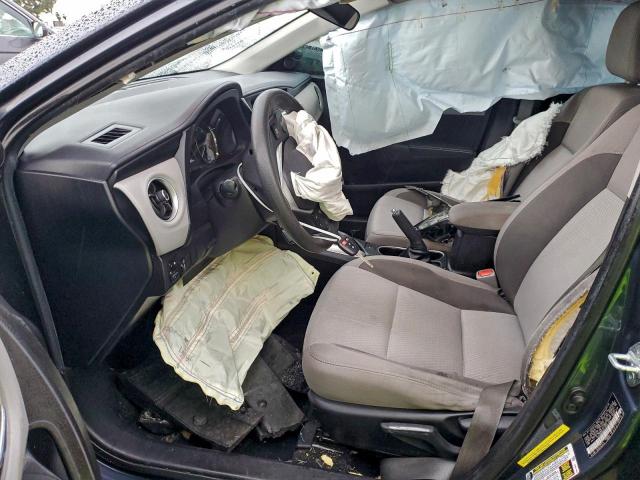 Toyota Corolla L Image 6