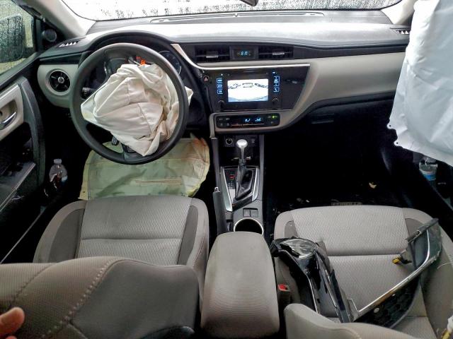 Toyota Corolla L Image 5