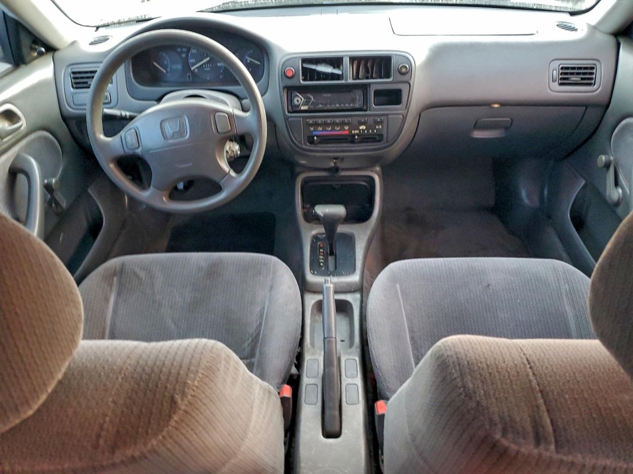 Honda Civic Dx Image 10