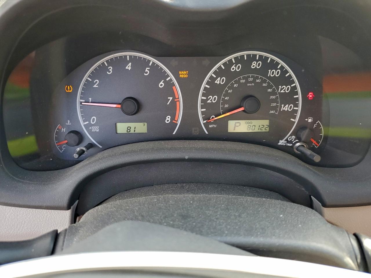 Toyota Corolla Base Image 2