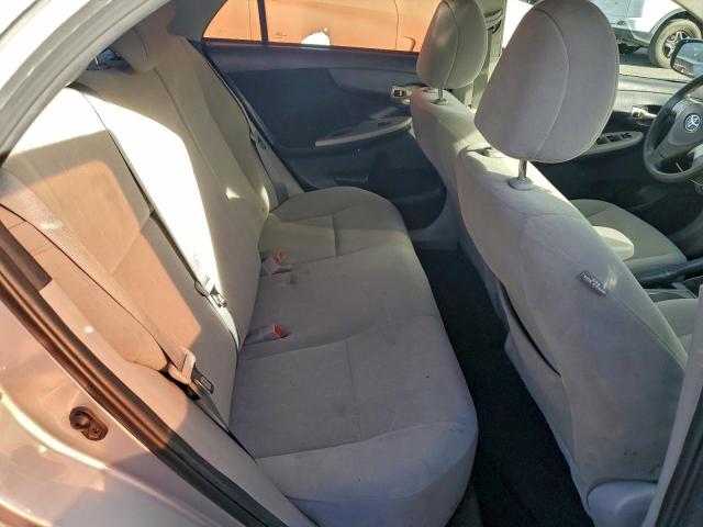 Toyota Corolla Base Image 5