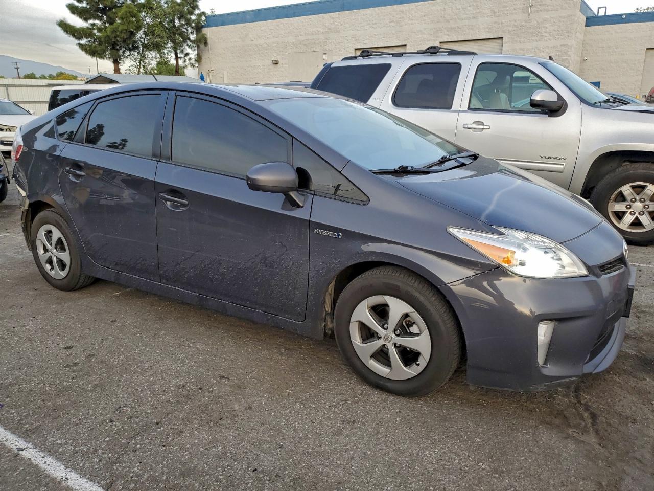 Toyota Prius Image 12
