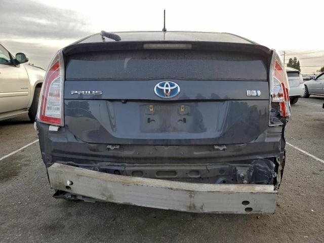 Toyota Prius Image 10