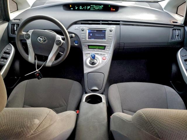 Toyota Prius Image 13
