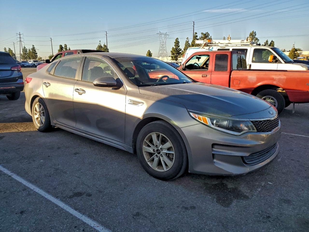 Kia Optima Lx Image 2