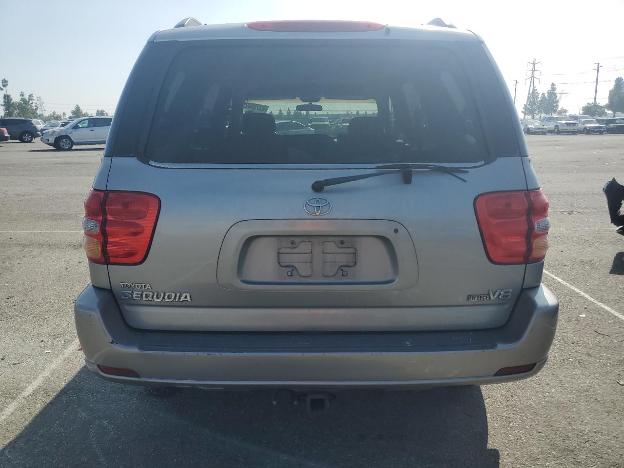 Toyota Sequoia Sr5 Image 3