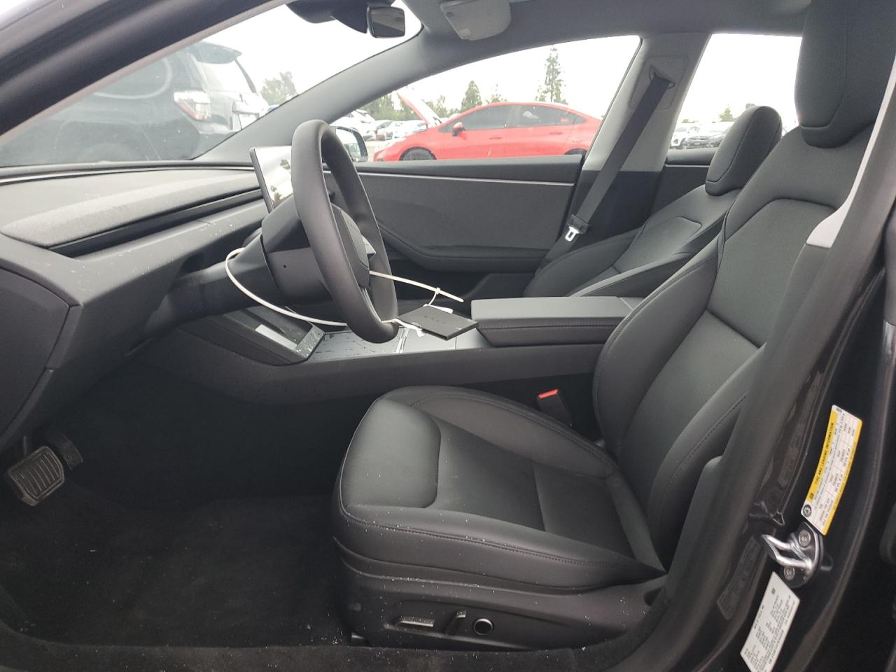 Tesla Model 3 Image 5