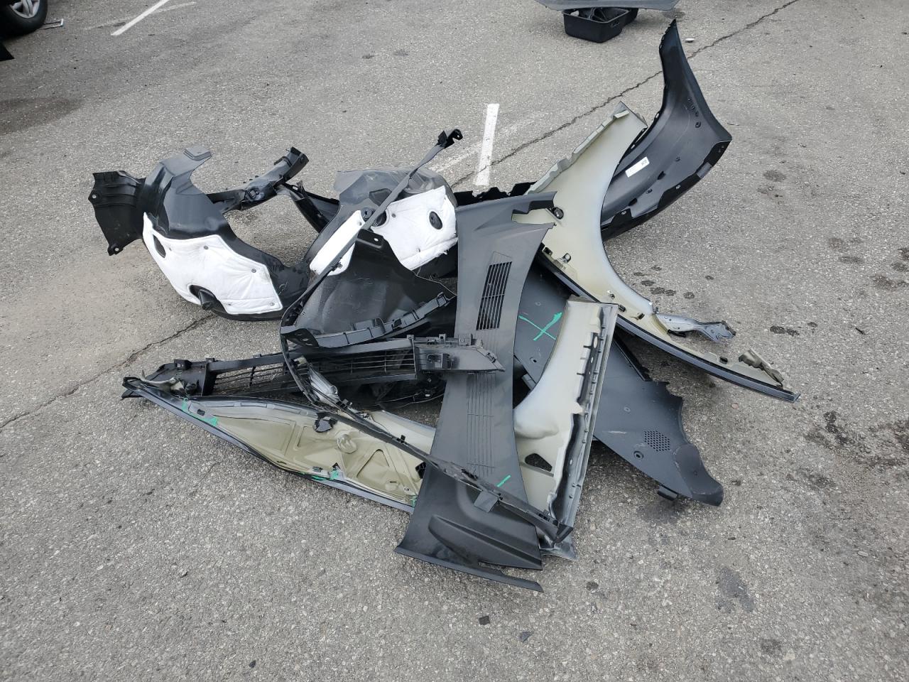 Tesla Model 3 Image 12