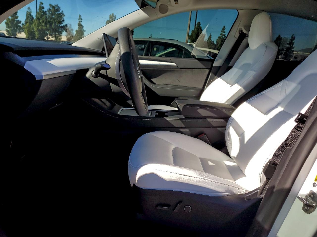 Tesla Model Y Image 7