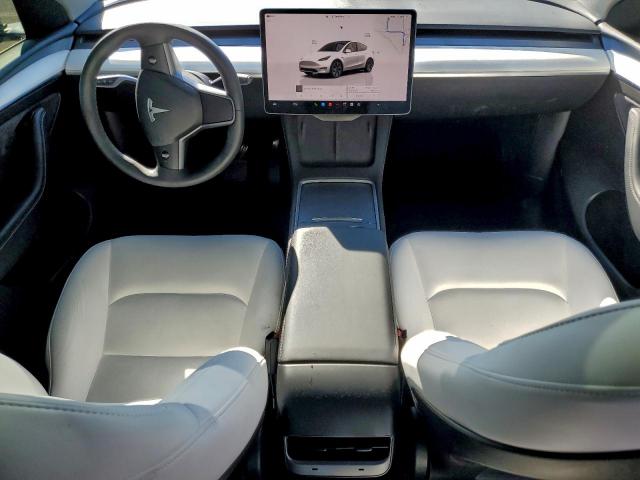 Tesla Model Y Image 14