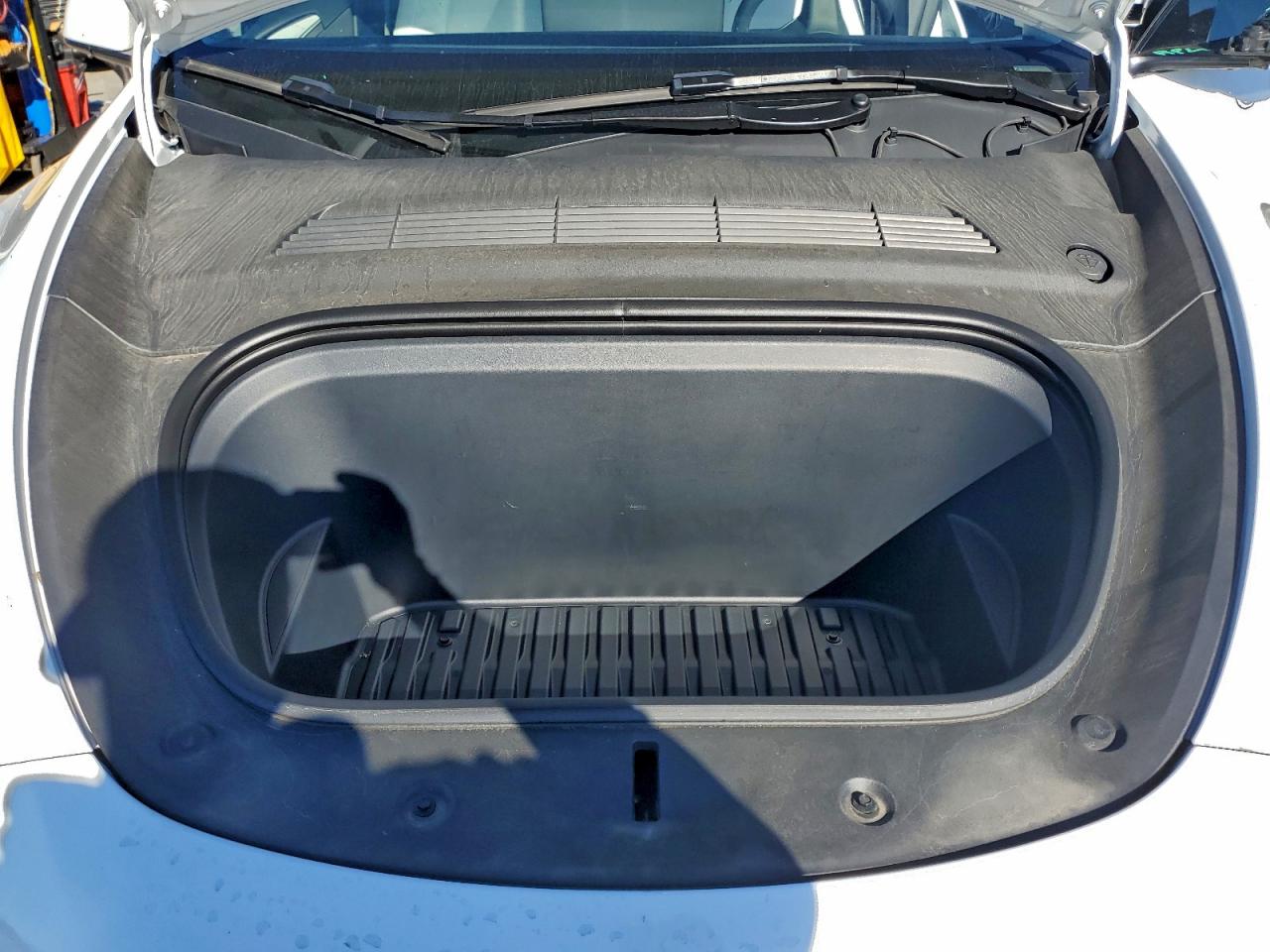 Tesla Model Y Image 6