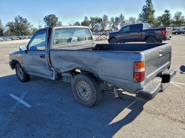Toyota Pick Up 1/2 Ton Short Wheelbase Image 5