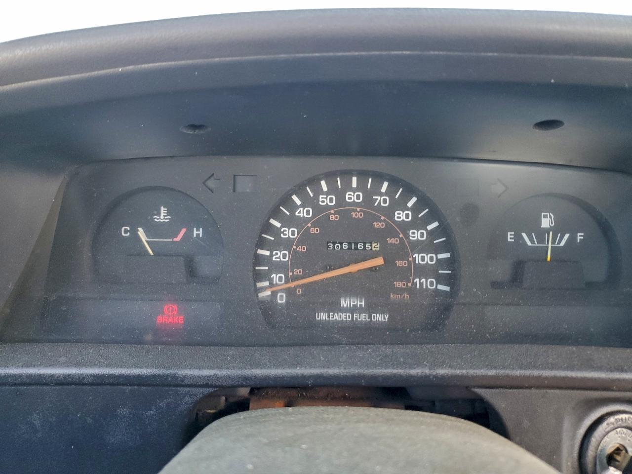 Toyota Pick Up 1/2 Ton Short Wheelbase Image 8