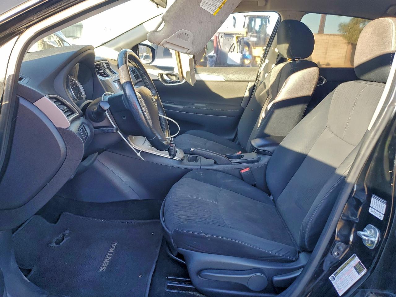 Nissan Sentra S Image 11