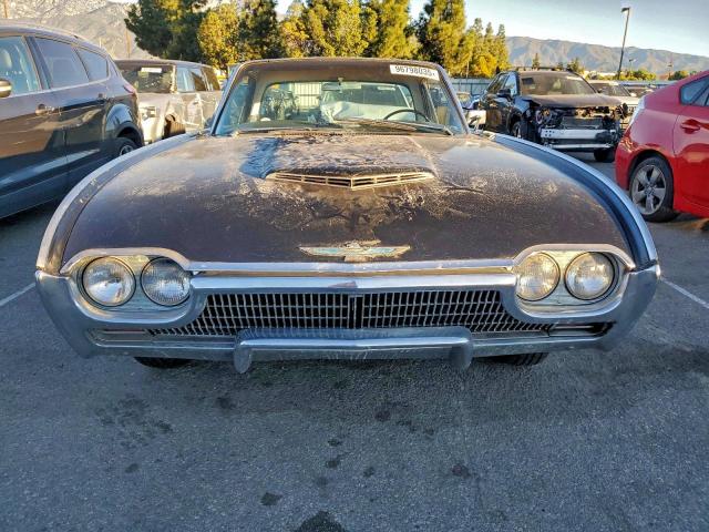 Ford Thunderbird Image 3
