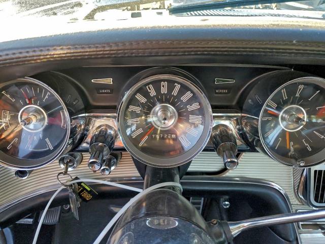 Ford Thunderbird Image 9